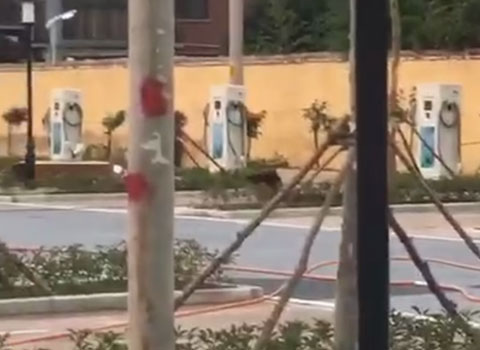 驻马店市公共停车场充电站80kW双枪直流充电桩
